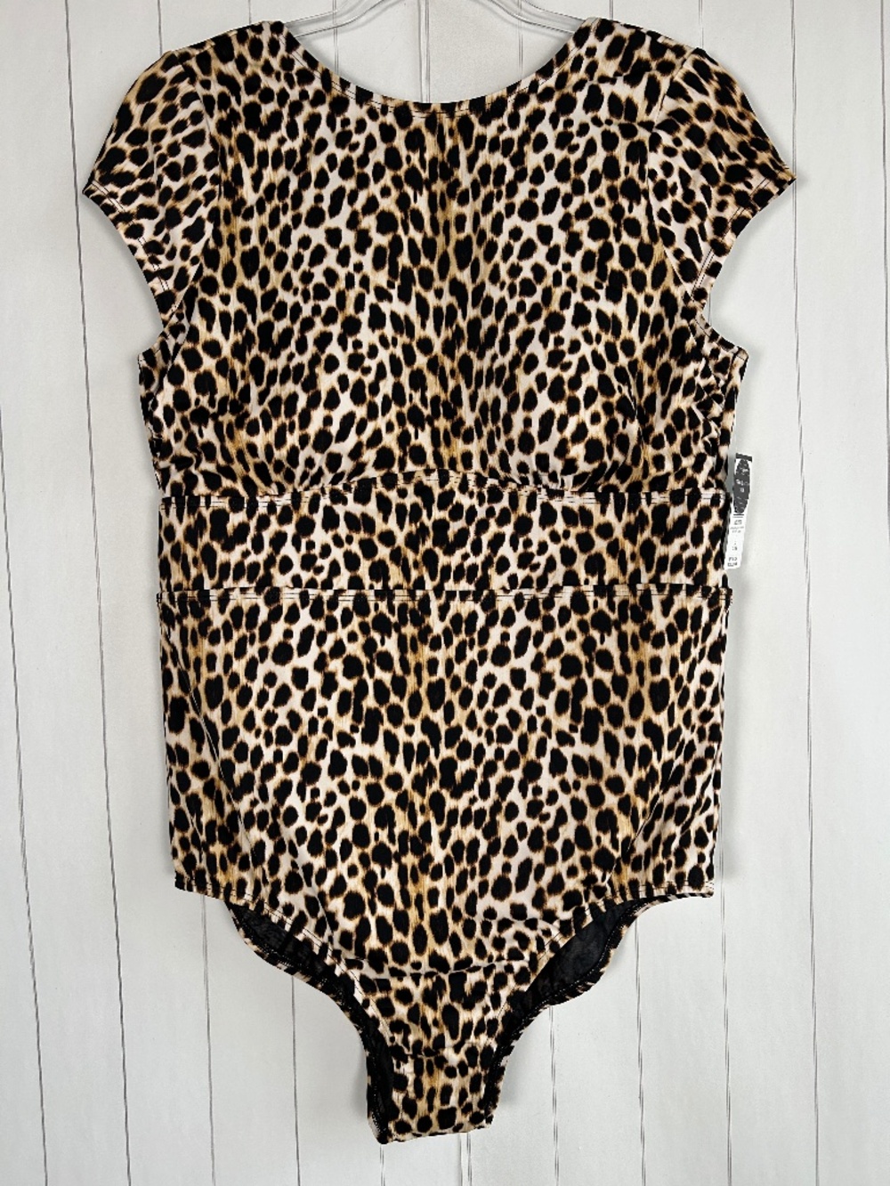 Torrid plus size 1X one piece swimsuit cheetah cap sleeve scoop back black NEW